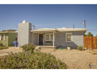 609 Sunset Dr, Brawley, CA 92227-1530