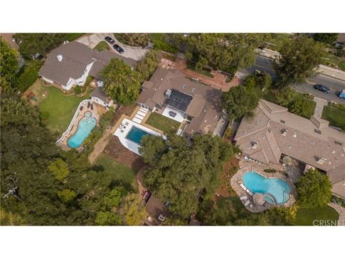 4189 Hayvenhurst Ave, Van Nuys, CA 91436-3552