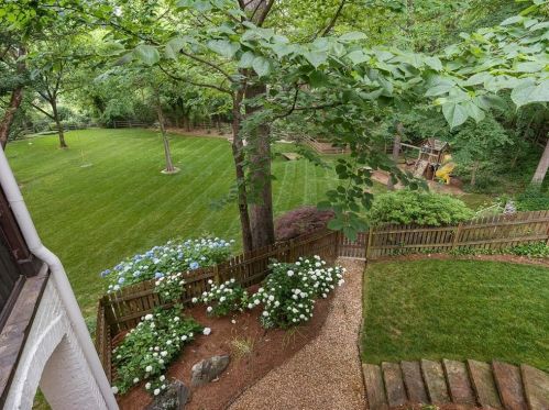 1607 Grant Dr, Atlanta GA  30319-3589 exterior