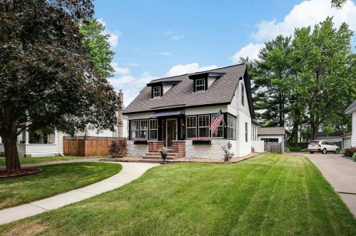 2209 2nd St, Saint Paul MN  55110-3204 exterior