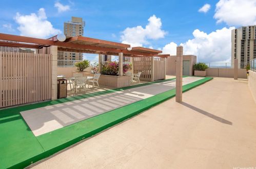 1848 Kahakai Dr, Honolulu HI  96814-4837 exterior