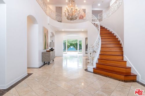 25727 Simpson Pl, Calabasas, CA 91302-3155