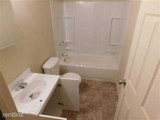 2828 Gale St, Indianapolis IN  46218-2949 exterior