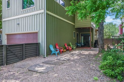 1501 2nd St, Austin, TX 78702-4311