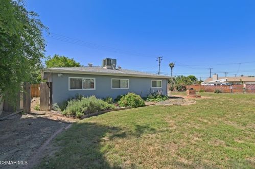 4245 Adam Rd, Simi Valley CA 93063-2341 exterior