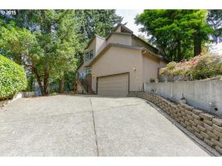 17264 Parkers Dr, Gladstone, OR