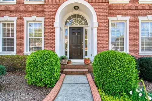 126 Bradshaw Park Dr, Holly Springs, GA 30188-3550
