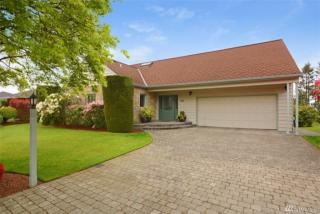 423 Crown Dr, Everett, WA 98203-1807