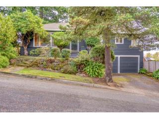 7214 10th Ave, Portland, OR 97211-4006