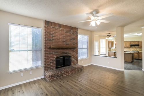 7840 Clover Leaf Dr, Fort Worth TX  76182-7340 exterior