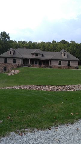 2581 Paris Ave, Paris OH  44669-9614 exterior