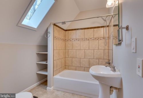 165 Gingerbread Ln, Harpers Ferry WV 25425-5591 exterior