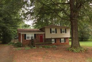 145 Sunnybrook Ct, Tobaccoville, NC 27050-9104
