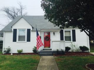 7536 Yorktown Dr, Norfolk VA  23505-3514 exterior