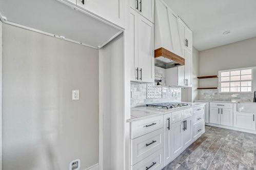 206 Cattle Drive Trl, Angleton TX 77515-9085 exterior