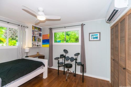 936 Hao St, Honolulu HI  96821-1623 exterior