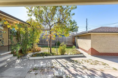 4661 Federal Blvd, Denver, CO 80211-1127