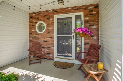 512 Valley View Ave, Hackettstown, NJ 07840-1416