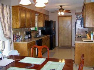 410 Smoking Oaks Dr, Ardmore, OK 73401-9382