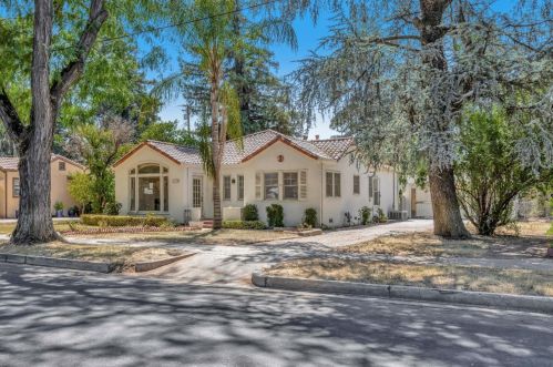 121 Maze Ct, Modesto, CA 95351-2652