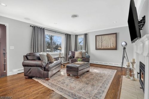 461 Bayberry Rd, Bridgewater, NJ 08807-2203