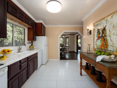 682 San Antonio Rd, Los Altos CA 94022-1304 exterior