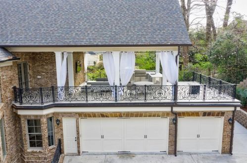 239 Beverly Rd, Atlanta GA  30309-2643 exterior