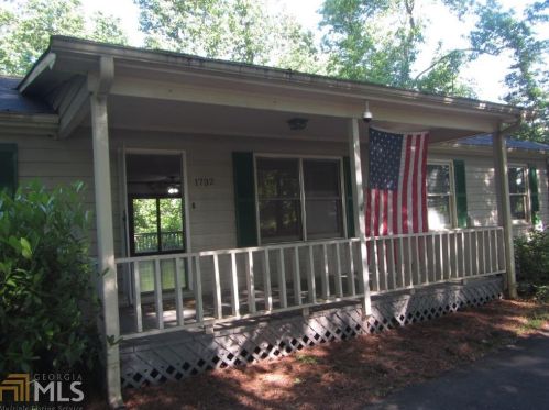 1732 Perimeter Rd, Dawsonville, GA 30534-4304