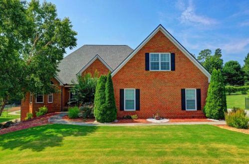 813 Kennedy Ct, Loganville, GA 30052-3350