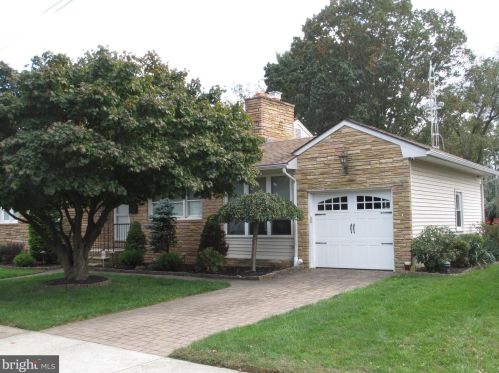173 Locust Ave, Trenton, NJ 08610-2615