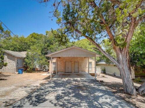404 Dittmar Rd, Austin TX  78745-7004 exterior
