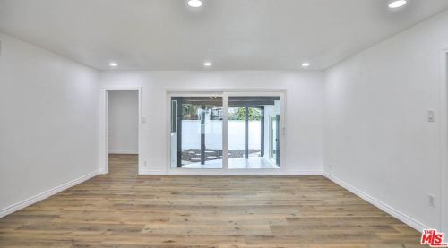 13606 Lemoli Ave, Hawthorne CA  90250-7722 exterior