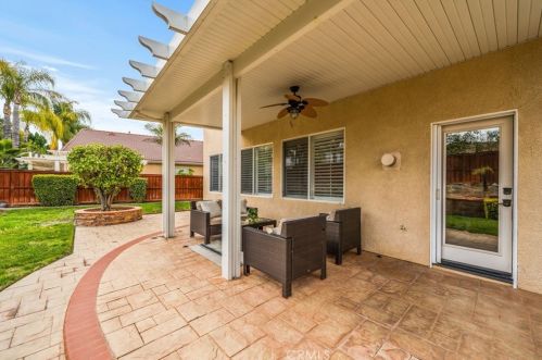 12611 Avocado Way, Riverside CA  92503-7031 exterior