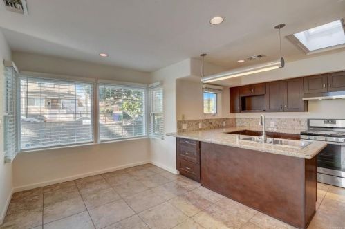 2533 Camulos St, San Diego, CA 92107-1506