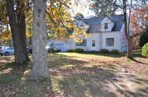 987 Pinewood Dr, Scanlon, MN 55720-1364