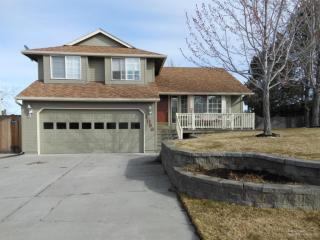 1086 Locksley Dr, Bend OR  97701-7625 exterior