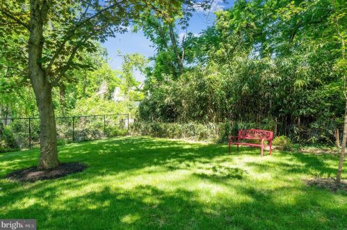 9914 Capitol View Ave, Silver Spring MD 20910-1033 exterior