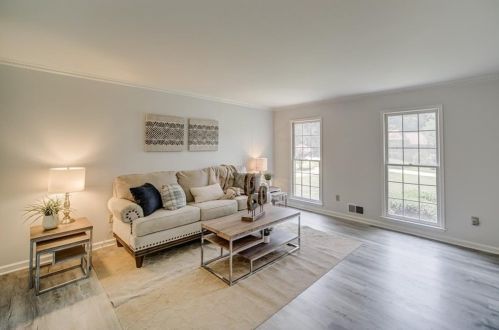 2060 Signal Ridge Chase, Kennesaw, GA 30152-3262