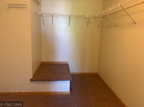 1897 Bluestem Ln, Saint Paul MN  55126-5018 exterior