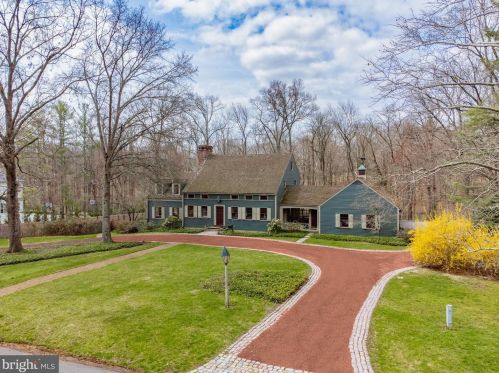 156 Hunt Dr, Princeton, NJ 08540-2426