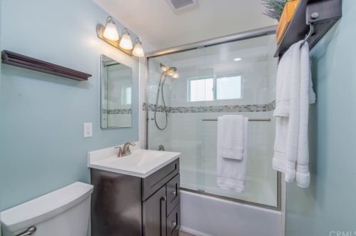 3702 Kingsway Ave, Anaheim CA  92804-4619 exterior