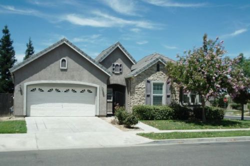 405 Hearst Dr, Merced, CA 95348-8513