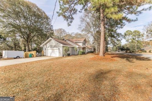 107 Chantilly Dr, Warner Robins, GA 31088-6329