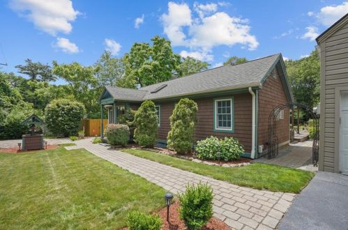 385 Read School House Rd, Coventry, RI 02816-8719