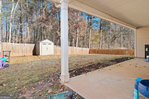556 Goldfinch Way, Stockbridge GA  30281-9027 exterior