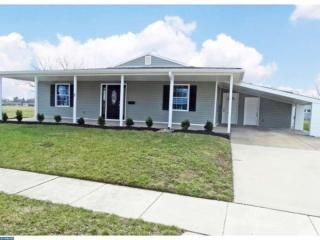 3 Peachtree Ln, Levittown, PA 19054-3703