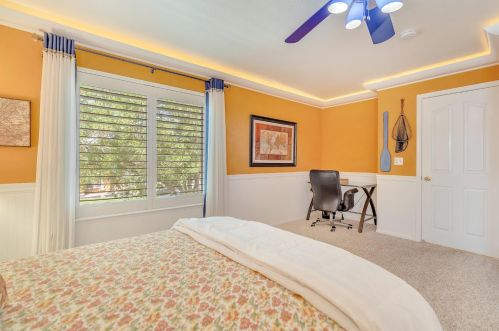 1746 Fir Dr, Los Banos CA 93635-5236 exterior