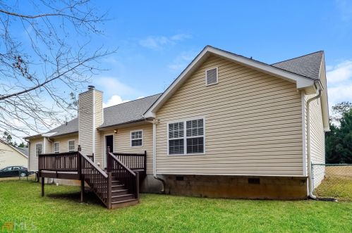 105 Aspen Forest Dr, Porterdale GA  30016-5819 exterior