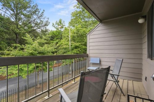 36 Finch Trl, Atlanta GA  30308-2419 exterior