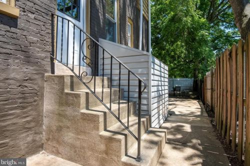 33 Ruby St, Lancaster PA  17603-5166 exterior